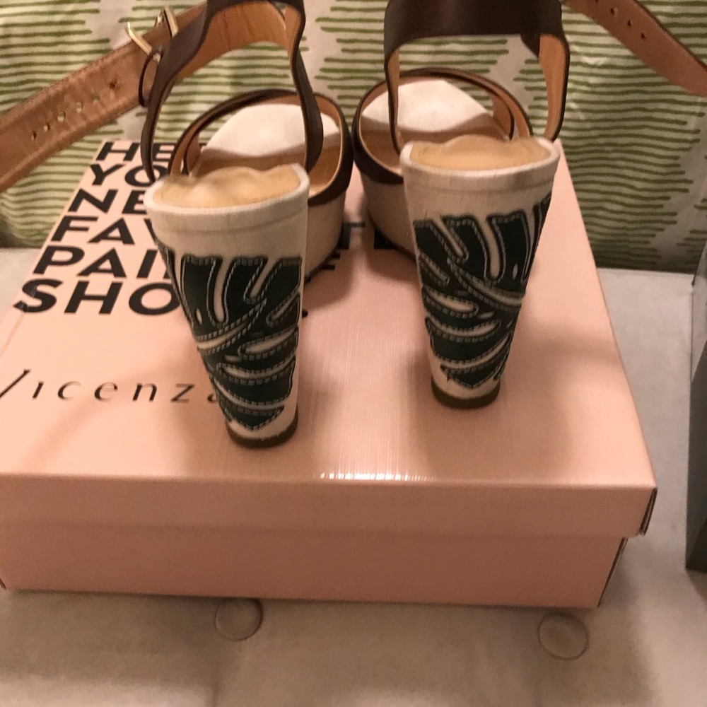 Fun Beautiful Wedges - Picture 8 of 8